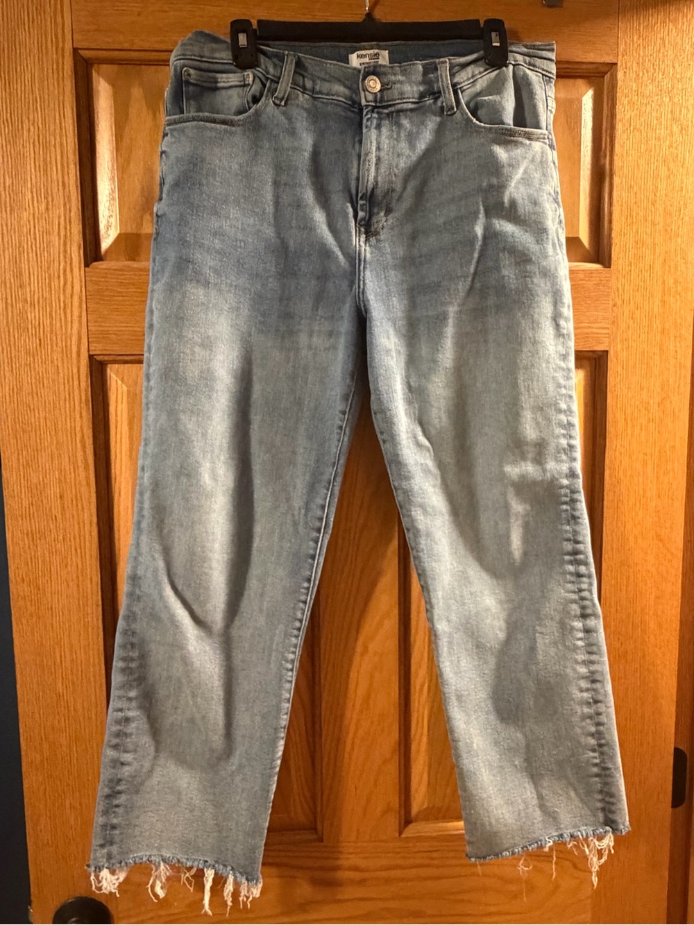 kensie jeans Vintage Luxe Light Wash Raw Hem Straight Leg Jeans Size 14/32